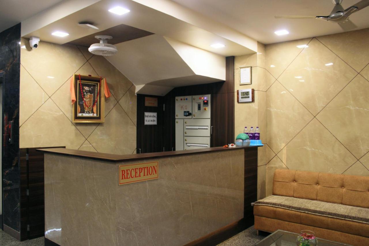 Maruti Group Of Hotels - Shri Naman Nāthdwāra Extérieur photo