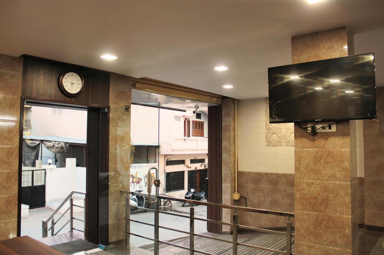 Maruti Group Of Hotels - Shri Naman Nāthdwāra Extérieur photo