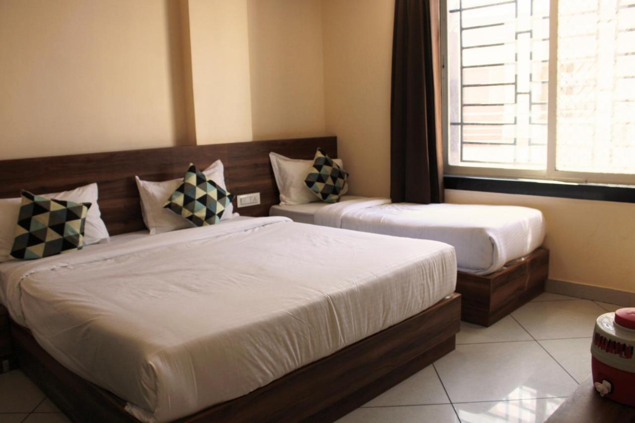 Maruti Group Of Hotels - Shri Naman Nāthdwāra Extérieur photo