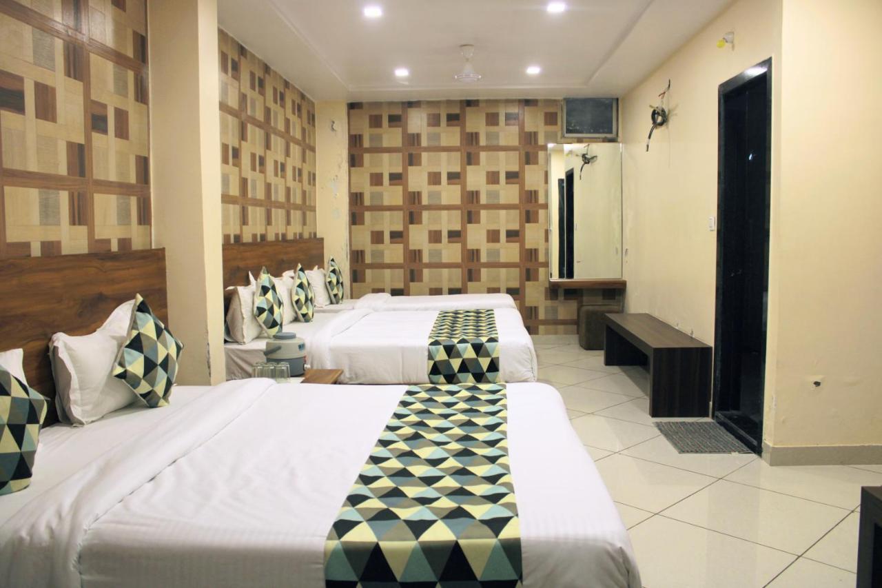 Maruti Group Of Hotels - Shri Naman Nāthdwāra Extérieur photo