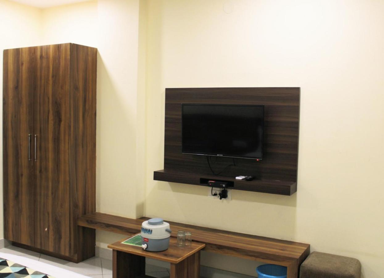 Maruti Group Of Hotels - Shri Naman Nāthdwāra Extérieur photo