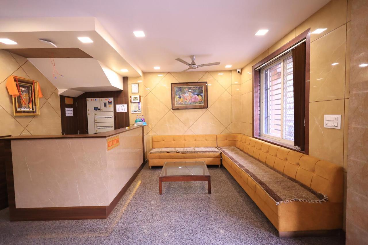 Maruti Group Of Hotels - Shri Naman Nāthdwāra Extérieur photo